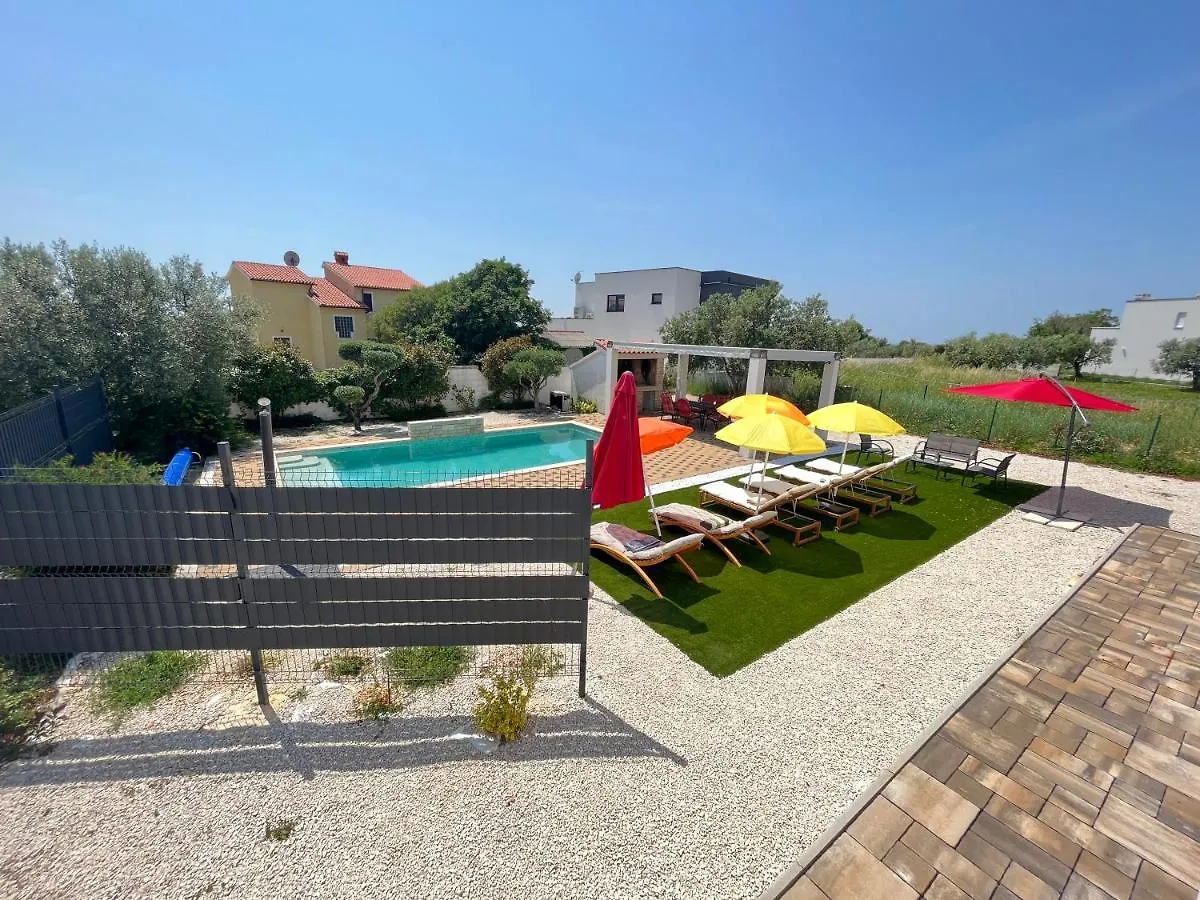 Holiday home Holiday House With A Private Heated Swimming Pool Galizana